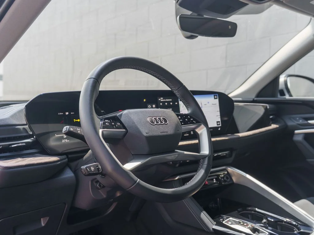 Used 2025 Silver Audi  image 4