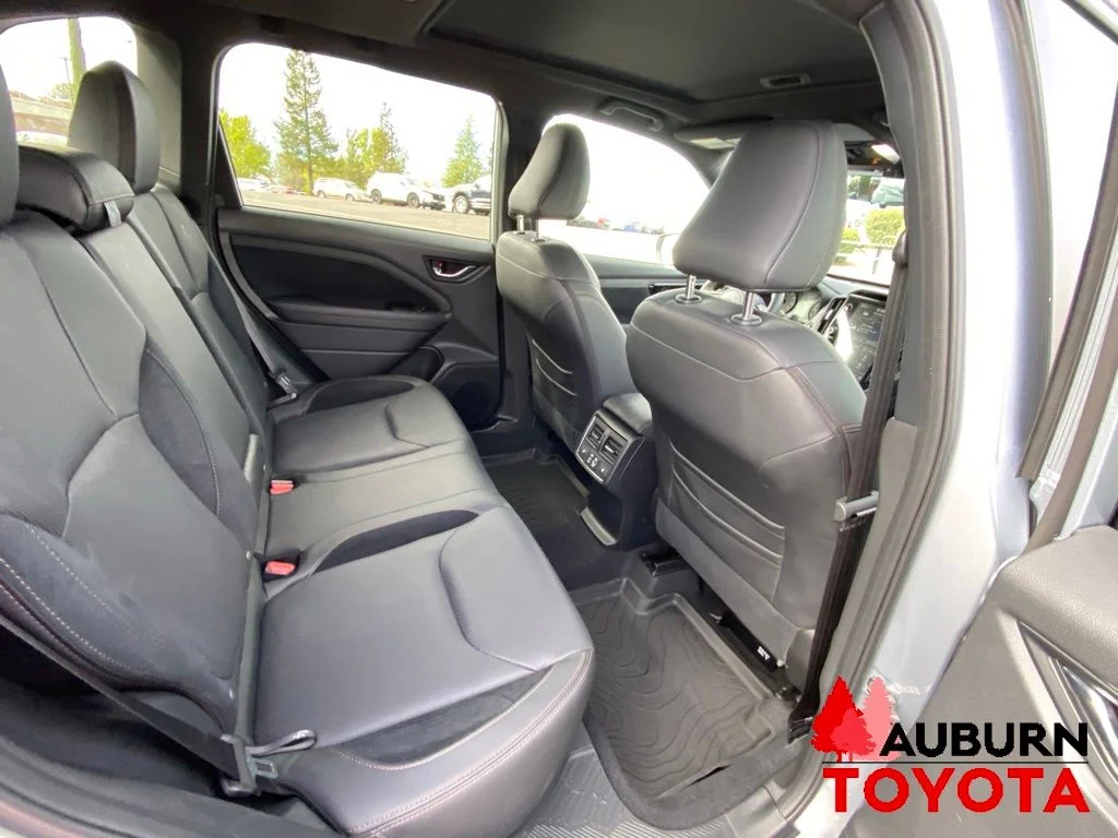 Used 2025 Ice Silver Metallic Subaru Touring image 20
