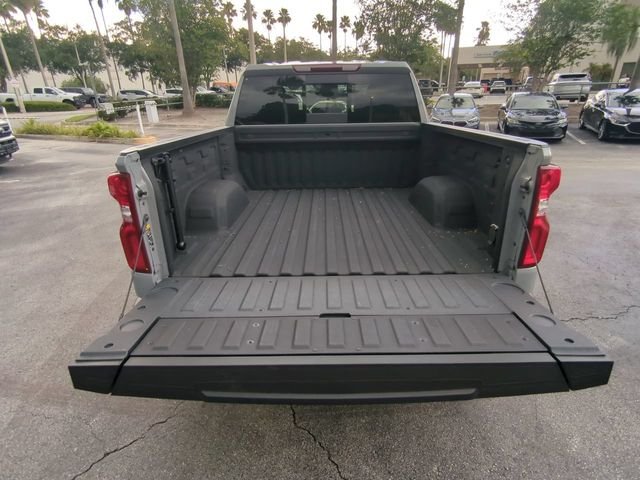 Used 2025 Gray Chevrolet RST image 15