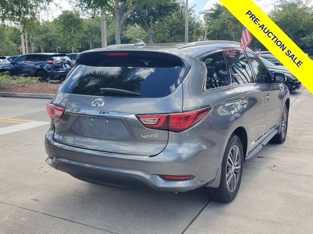 Used 2016 Gray INFINITI Base image 7