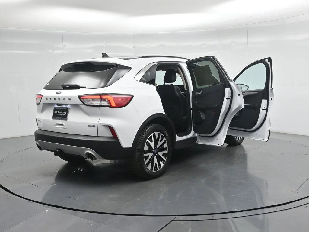 Certified Used 2020 White Ford SEL image 5