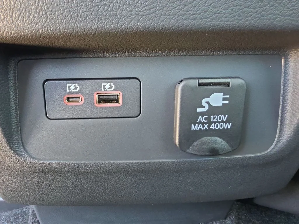 New 2026 Glacier White Nissan Crew Cab SV image 37