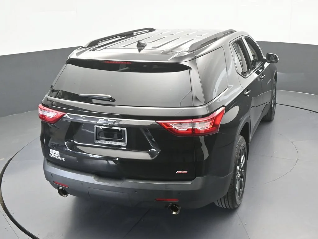 Used 2021 Mosaic Black Metallic Chevrolet RS image 62