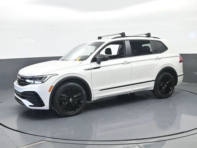 2022 Volkswagen Tiguan 2.0T SE R-Line Black