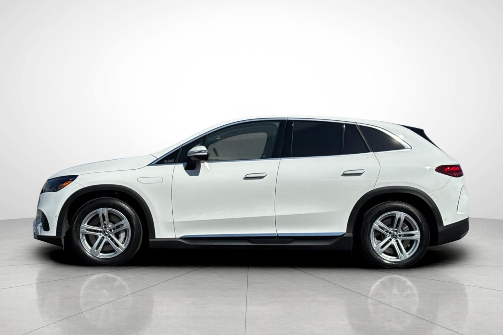 Certified Used 2023 White/off-white Mercedes-Benz 350+ SUV image 24