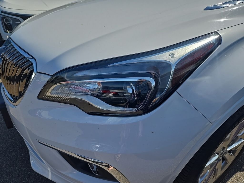 Used 2017 White Buick Essence image 9