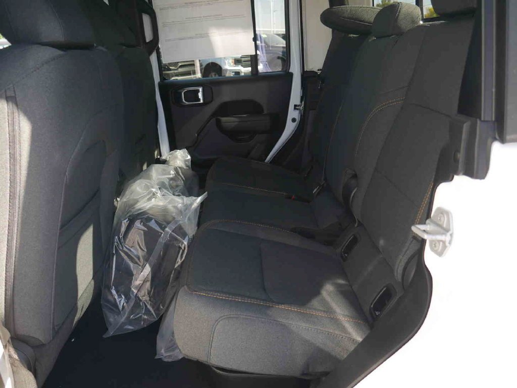 New 2027 Bright White Clear-Coat Paint Jeep Sport S image 12
