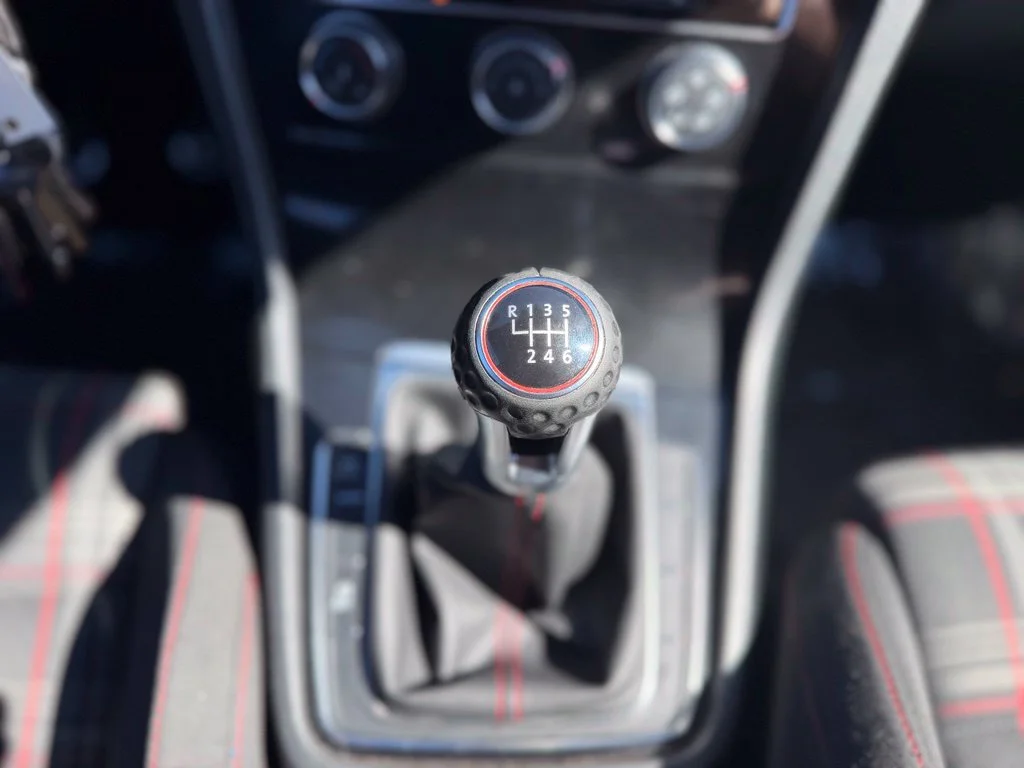 Used 2017 Black Volkswagen S image 29