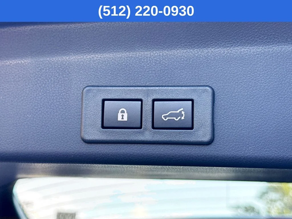 New 2026 CRYSTAL WHITE PEARL Subaru Limited 8-Passenger image 34