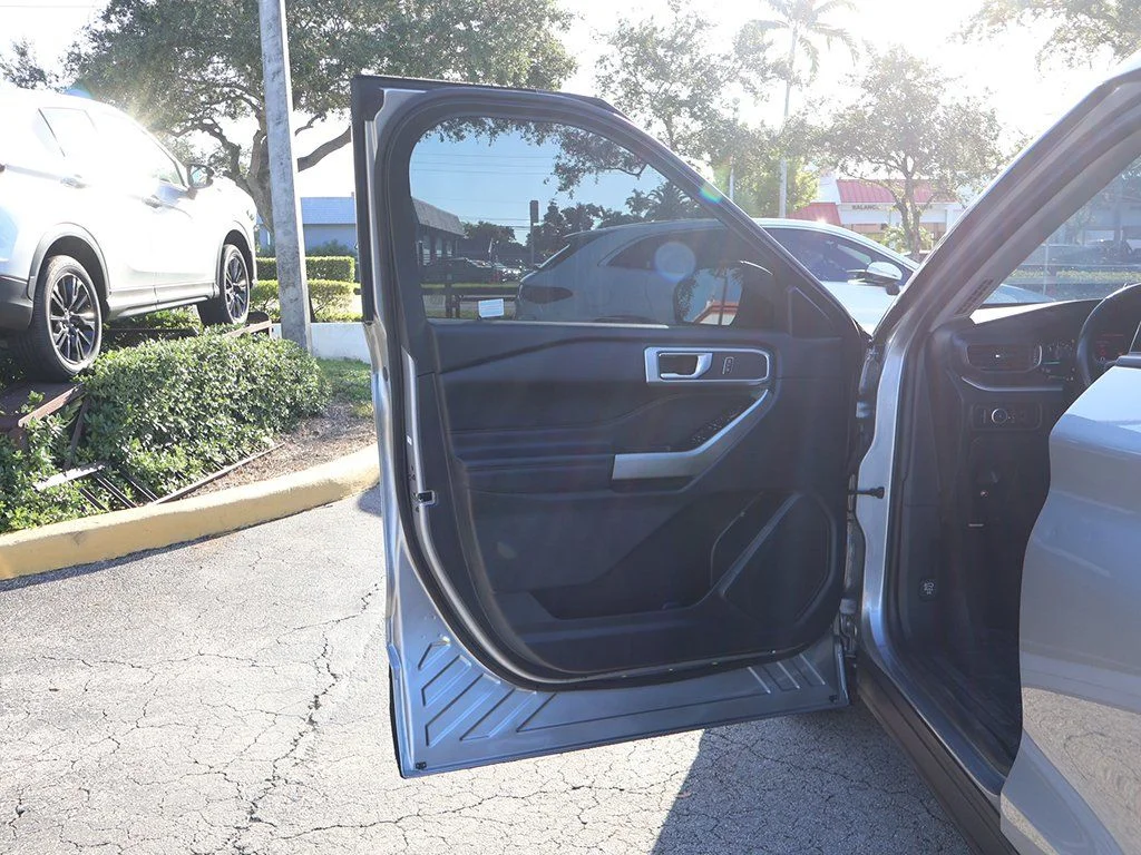 2023 Ford Explorer XLT - Photo 21