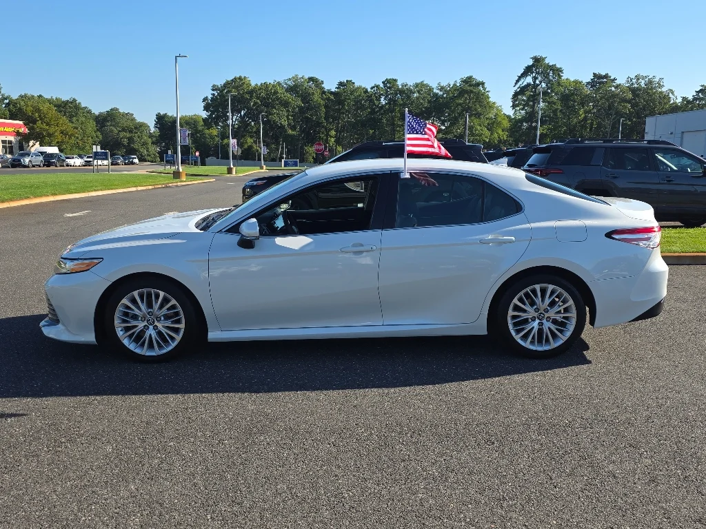 2018 Toyota Camry XLE - Photo 12