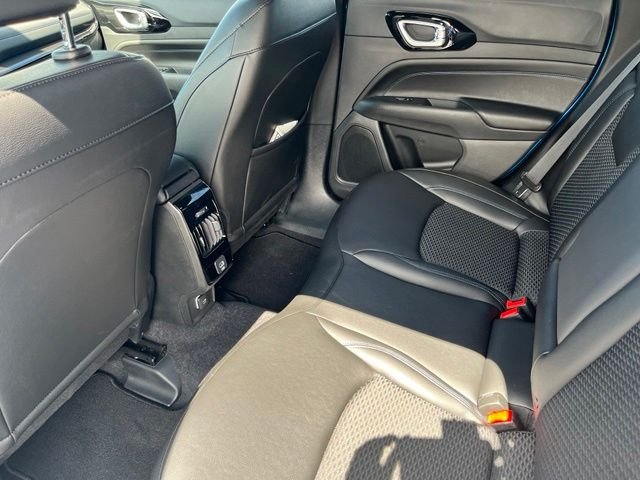New 2026 Hydro Blue Pearlcoat Jeep Latitude image 16