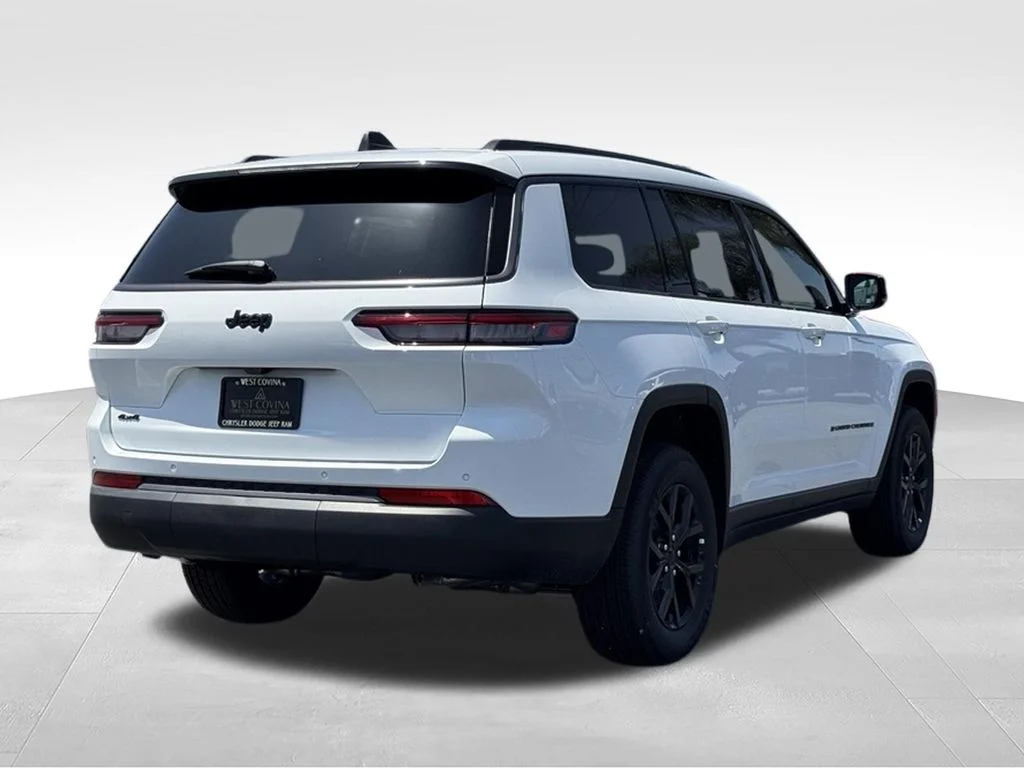 New 2026 Bright White Clear-Coat Exterior Paint Jeep Altitude image 10
