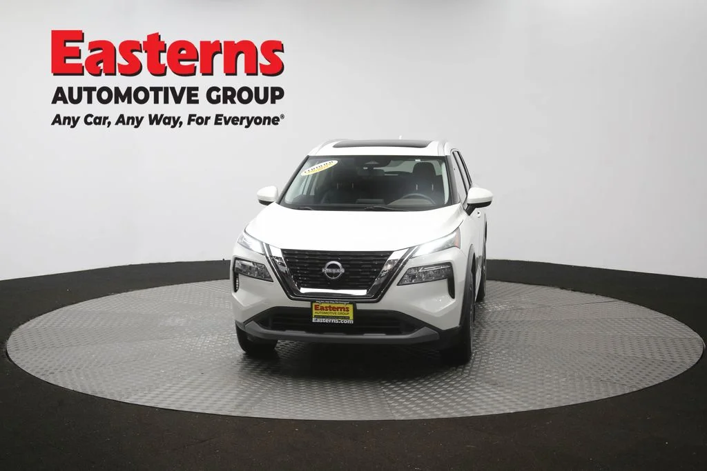 Used 2023 White Nissan SV image 57