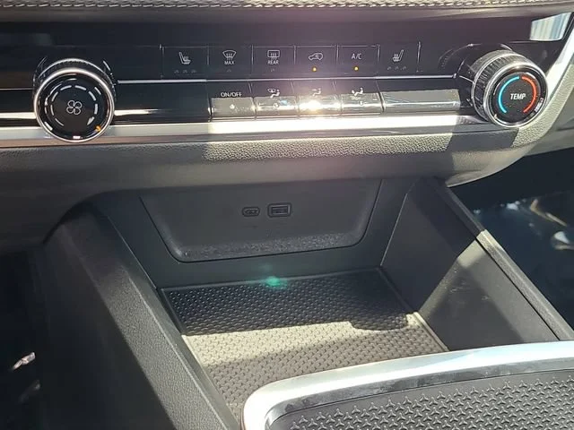 New 2026 Summit White Chevrolet LT image 25