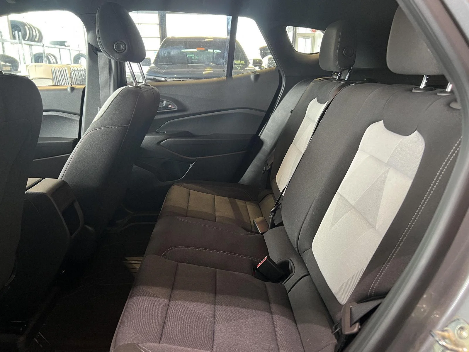 Used 2025 Sterling Gray Metallic Chevrolet 1RS image 13