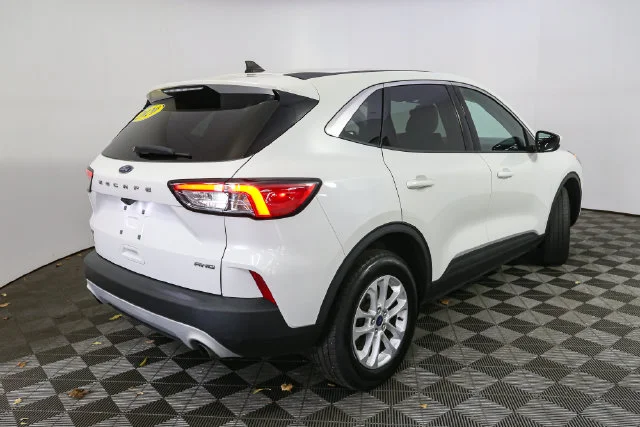 Used 2020 White Ford SE image 12