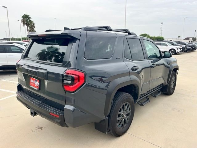 Used 2026  Toyota SR5 image 8