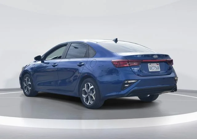 Certified Used 2021 Deep Sea Blue Kia LXS image 3