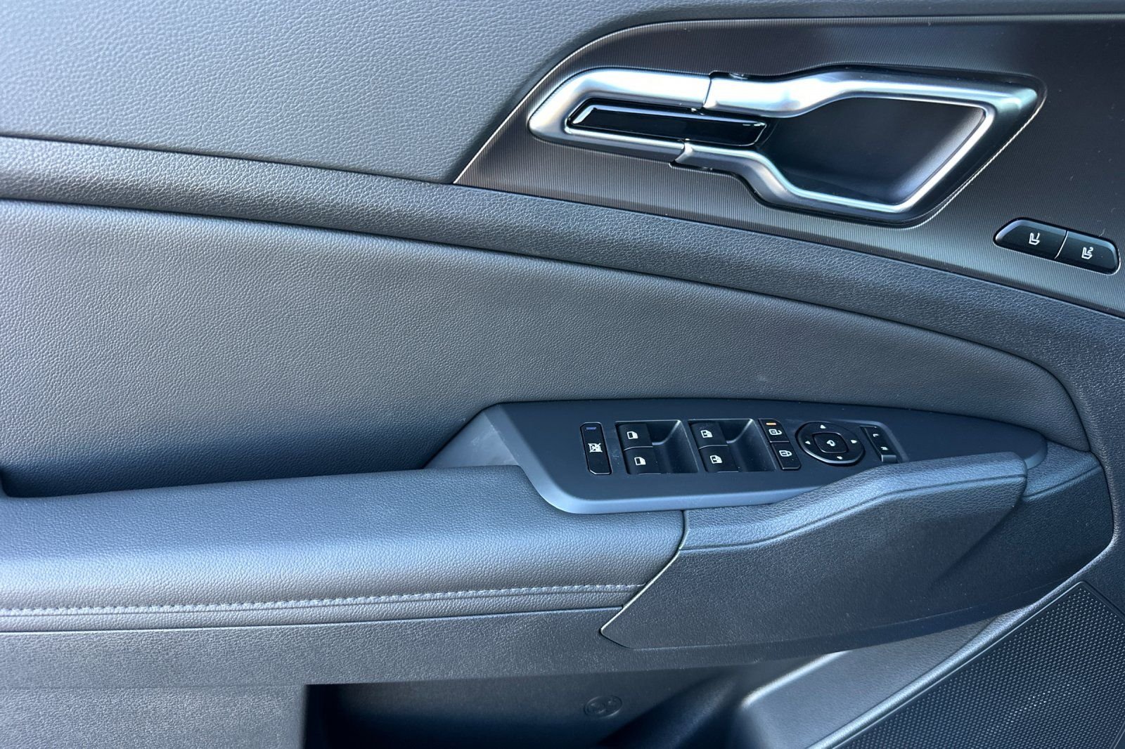 2026 Kia Sportage SX Prestige - Photo 11