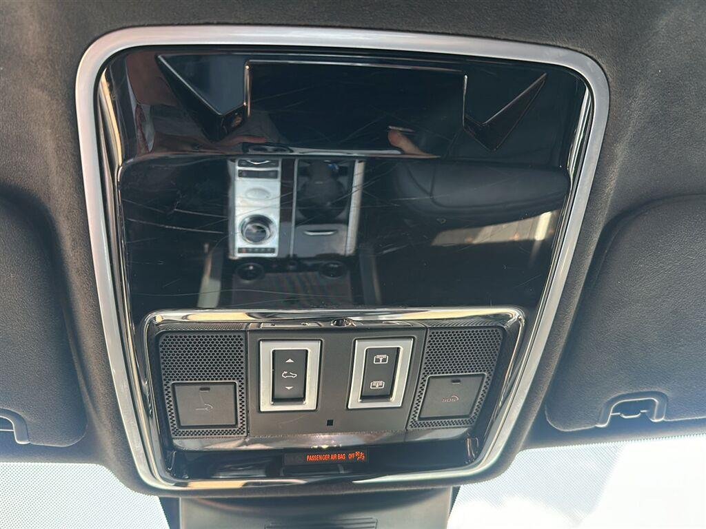 Used 2020 Yulong White Metallic Land Rover P525HSE image 13