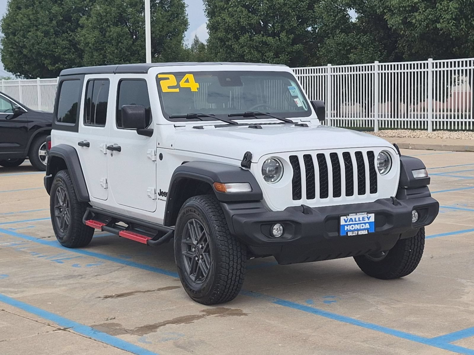Used 2024 Bright White Clearcoat Jeep Sport S 4WD image 4