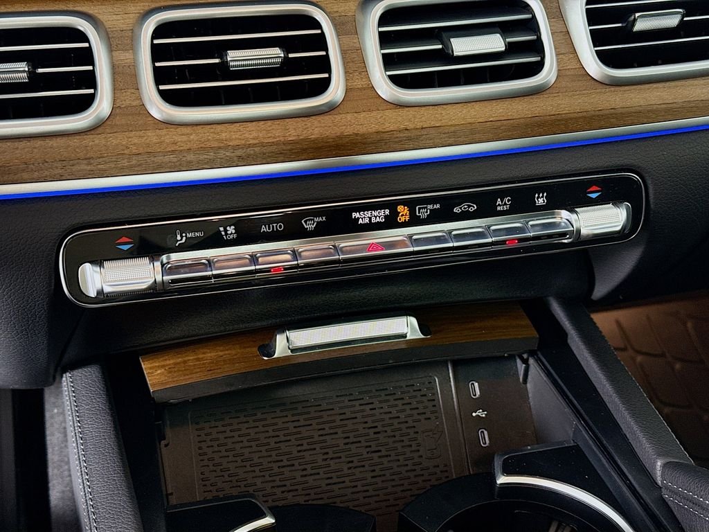 Used 2025  Mercedes-Benz GLE 450e image 17