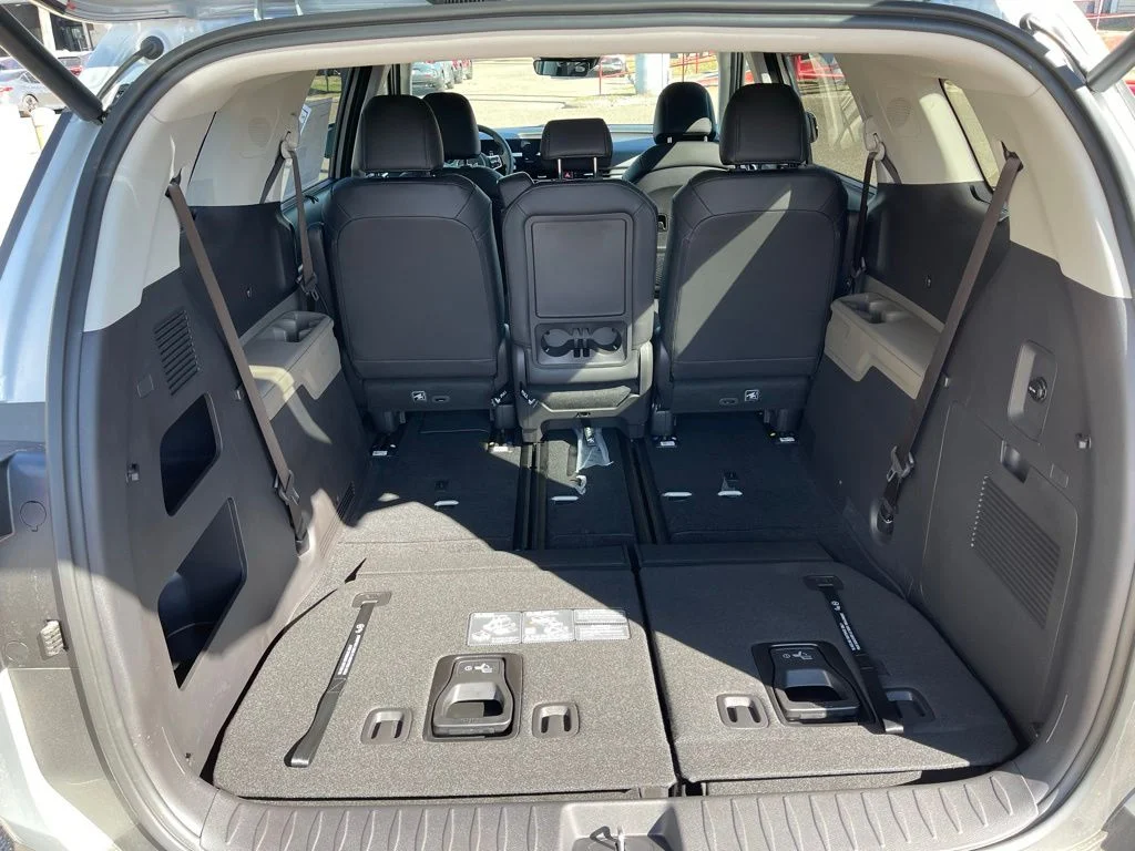 New 2026 White Kia EX image 8