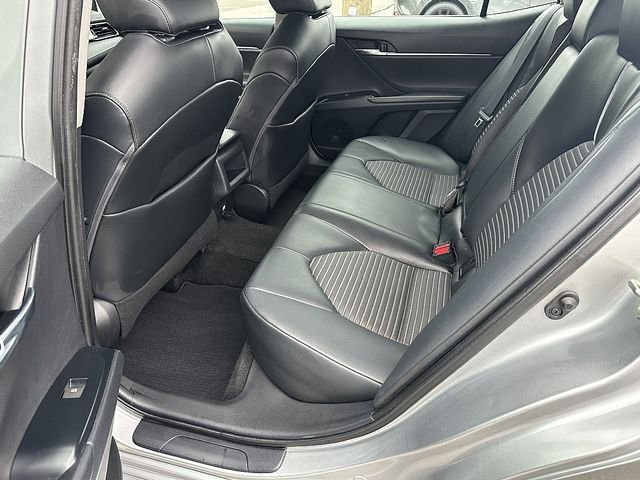 Used 2020 Silver Toyota SE image 18