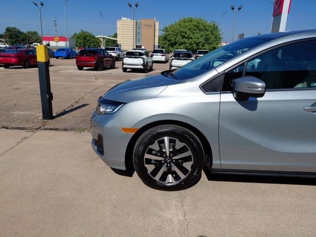 New 2026 Solar Silver Metallic Honda EX-L image 38