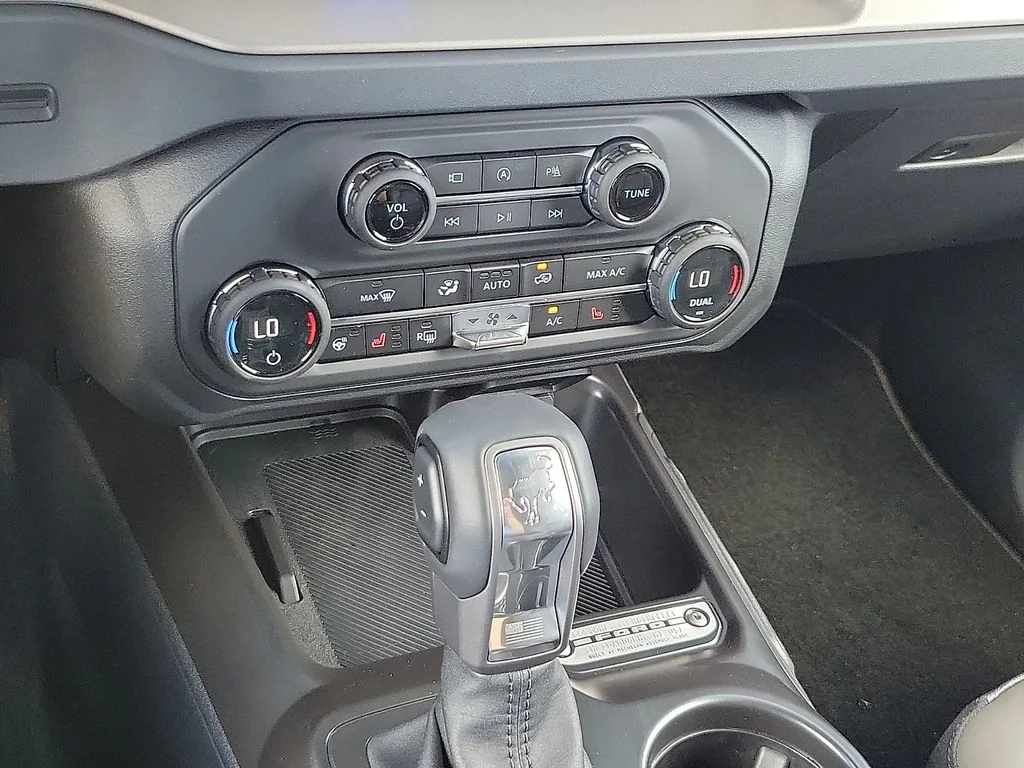 New 2026 Avalanche Gray Ford Outer Banks® image 16