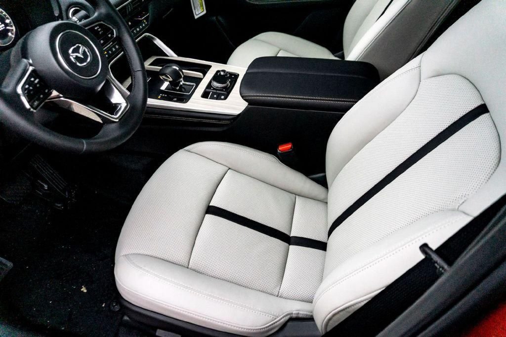 2026 Mazda CX-90 Premium Package - Photo 10