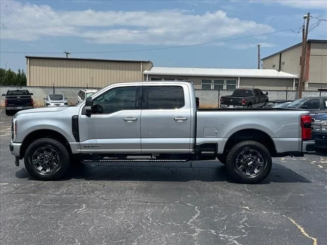 Used 2024 Silver Ford Lariat image 7