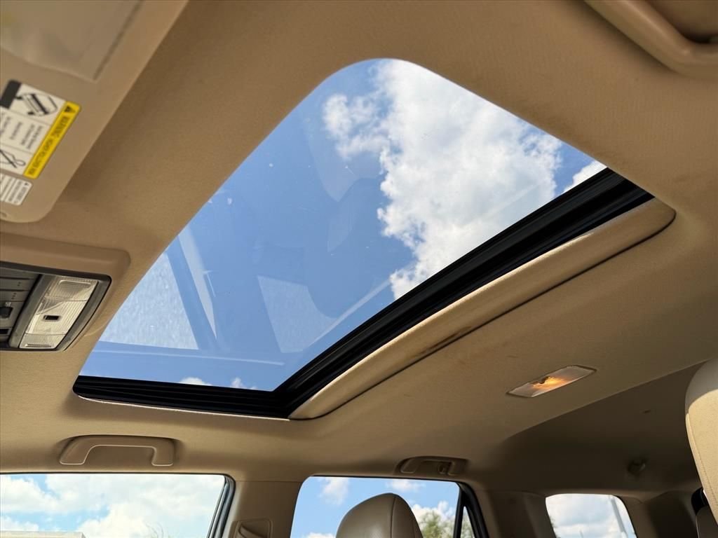 Used 2010  Toyota SR5 image 13