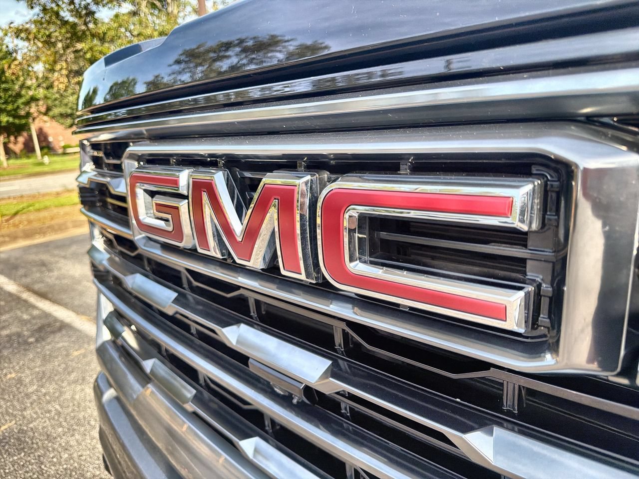 Used 2024 Sterling Metallic GMC AT4 image 26
