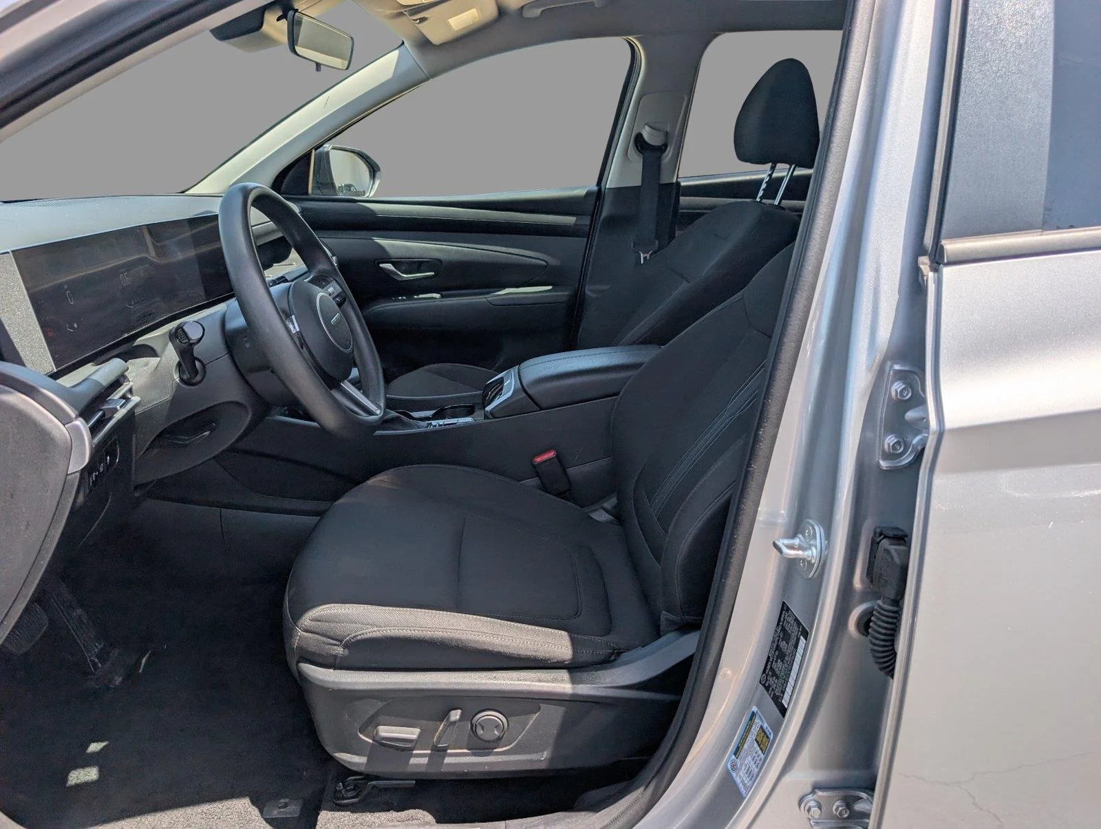 Used 2025 Shimmering Silver Hyundai SEL image 12