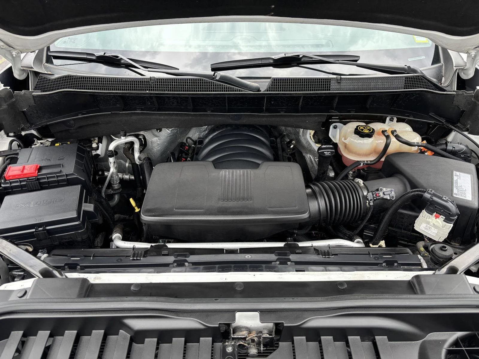 Used 2021 SUMMIT WHITE Chevrolet RST image 10