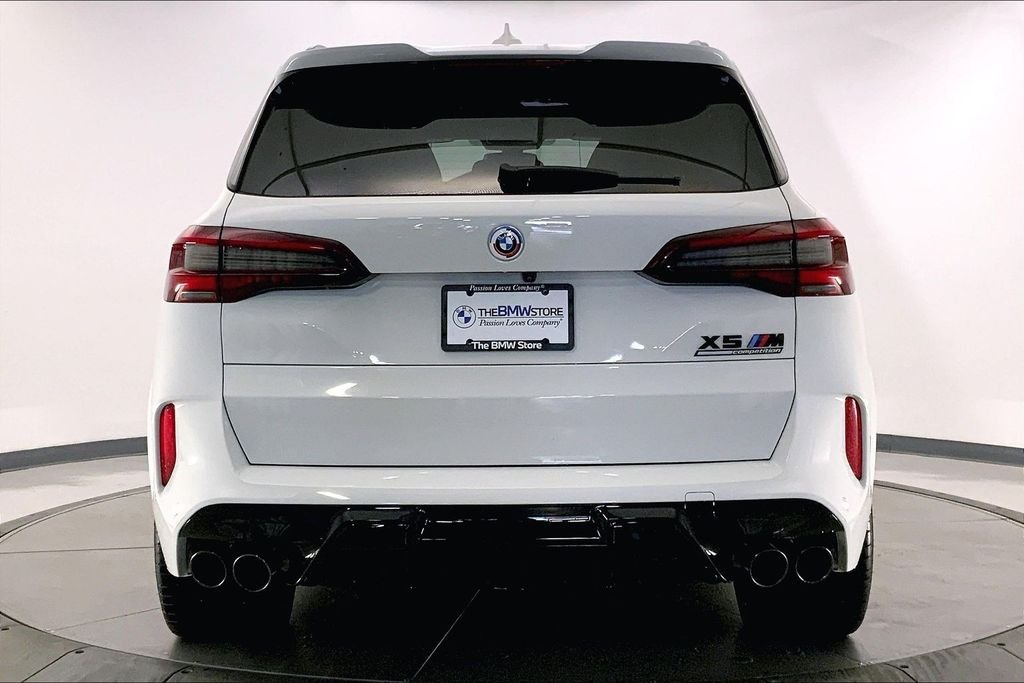 Used 2022 Alpine White BMW  image 3