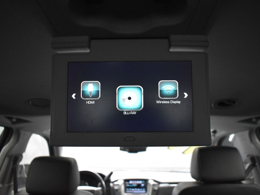 2019 CHEVROLET SUBURBAN - Image 33