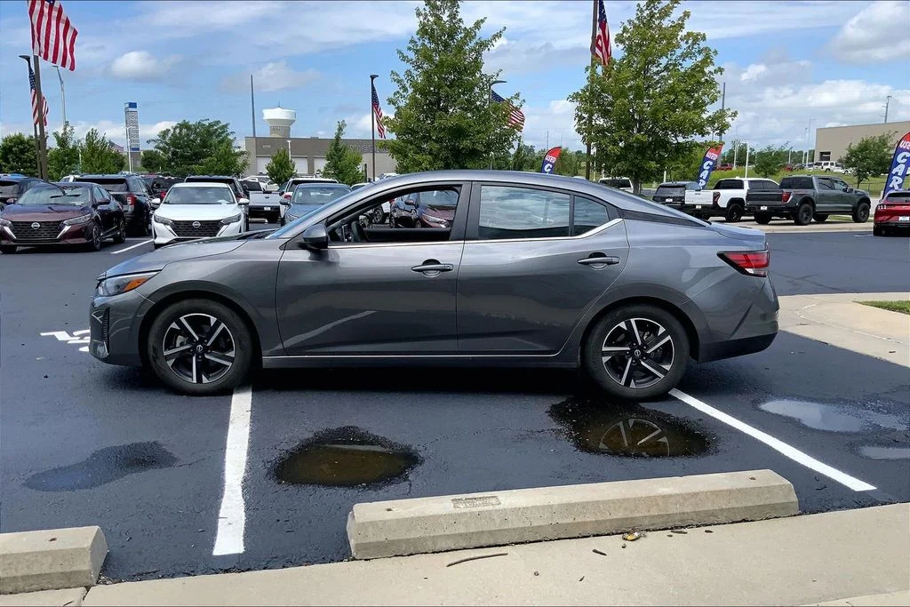 Used 2024 Gray Nissan SV image 12