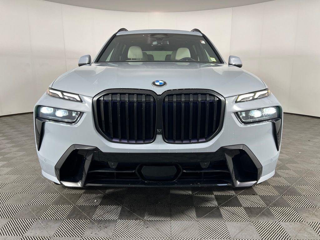 Used 2023 Brooklyn Grey Metallic BMW xDrive40i image 14
