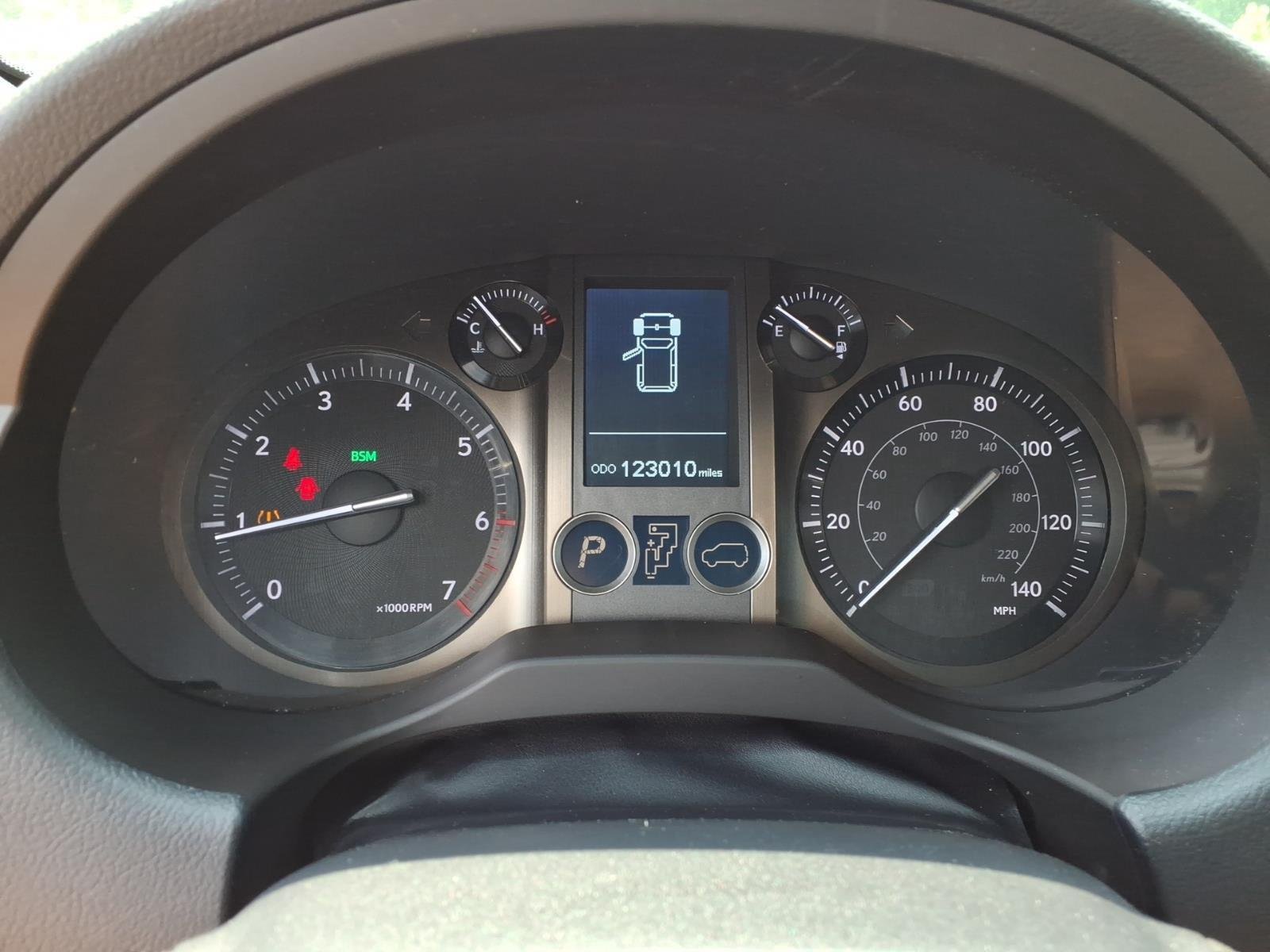 Used 2019 Silver Lining Metallic Lexus GX 460 Premium image 27