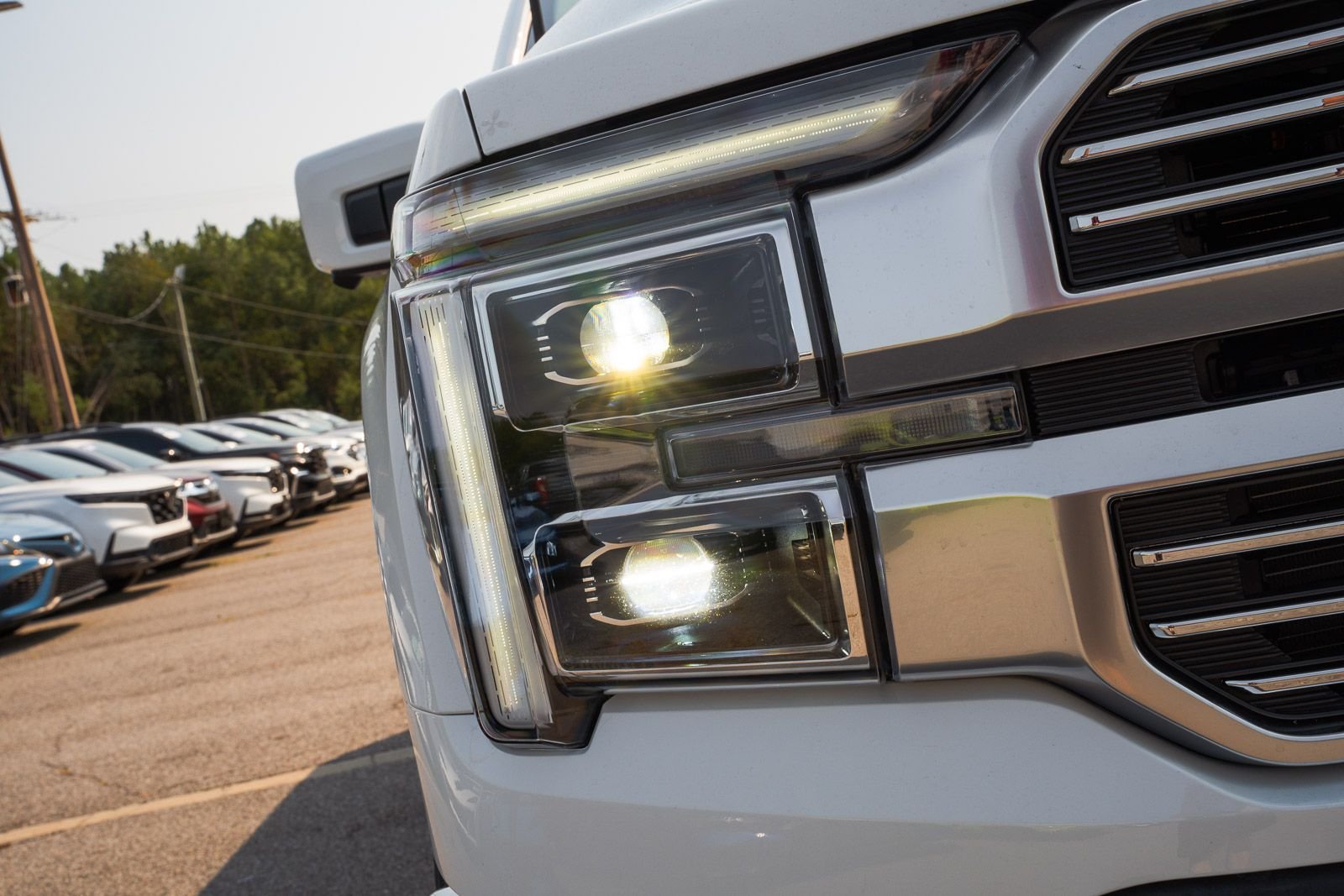 New 2026 Star White Metallic Tri-Coat Ford Platinum® image 10