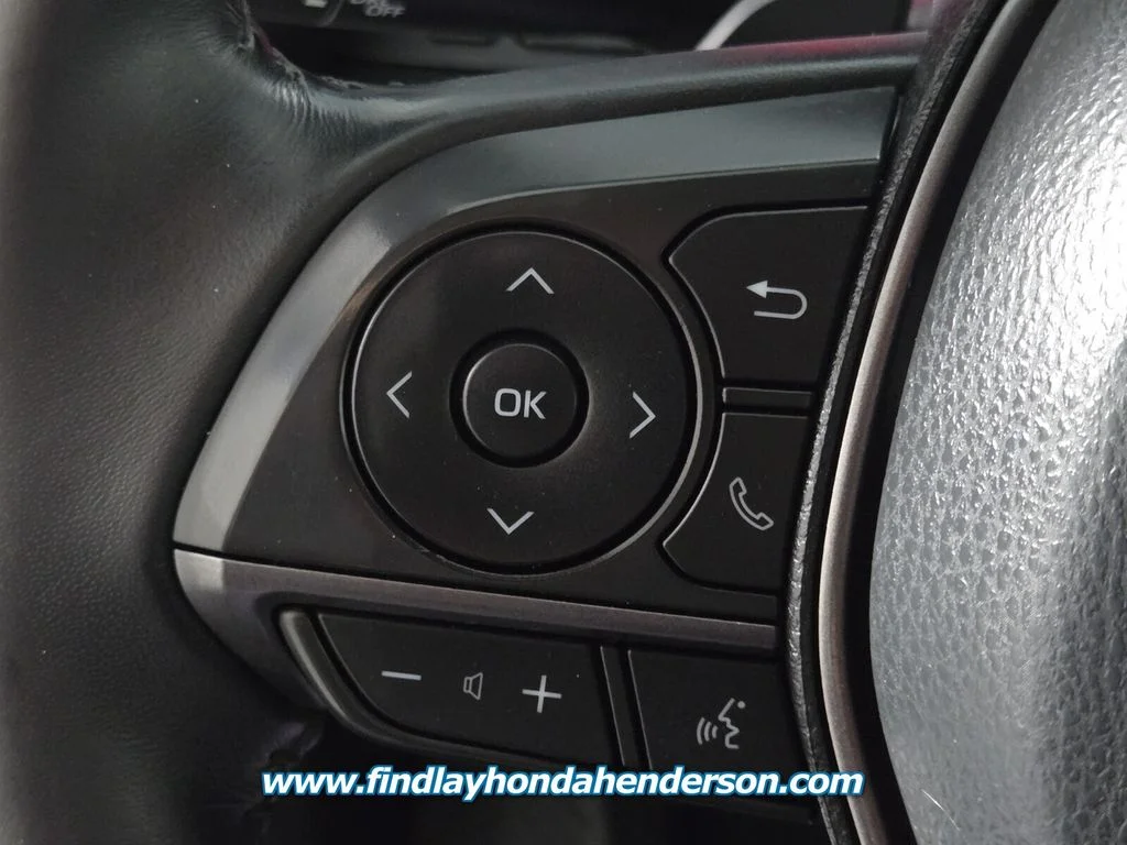 Used 2022 Pearl Toyota XSE image 26