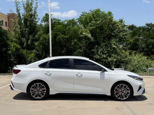 Used 2024 Snow White Pearl Kia GT image 5