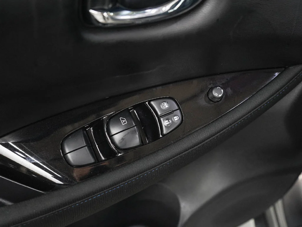 Used 2024 Gun Metallic Nissan SV Plus image 20
