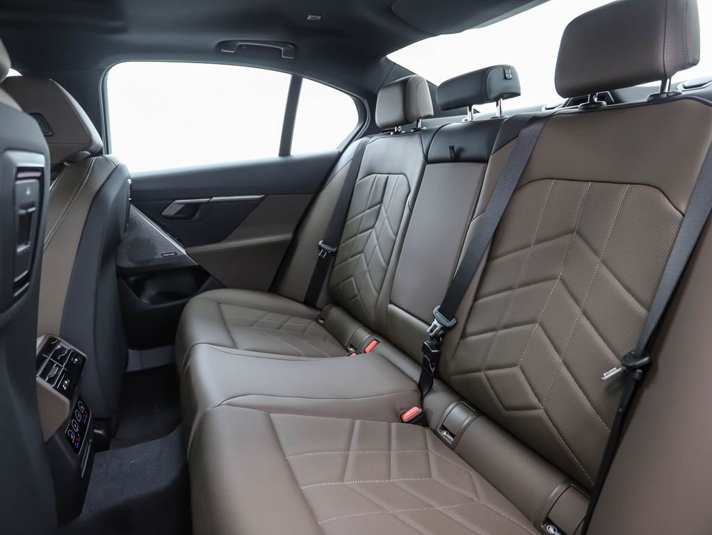 2026 BMW 5 Series 530i - Photo 23