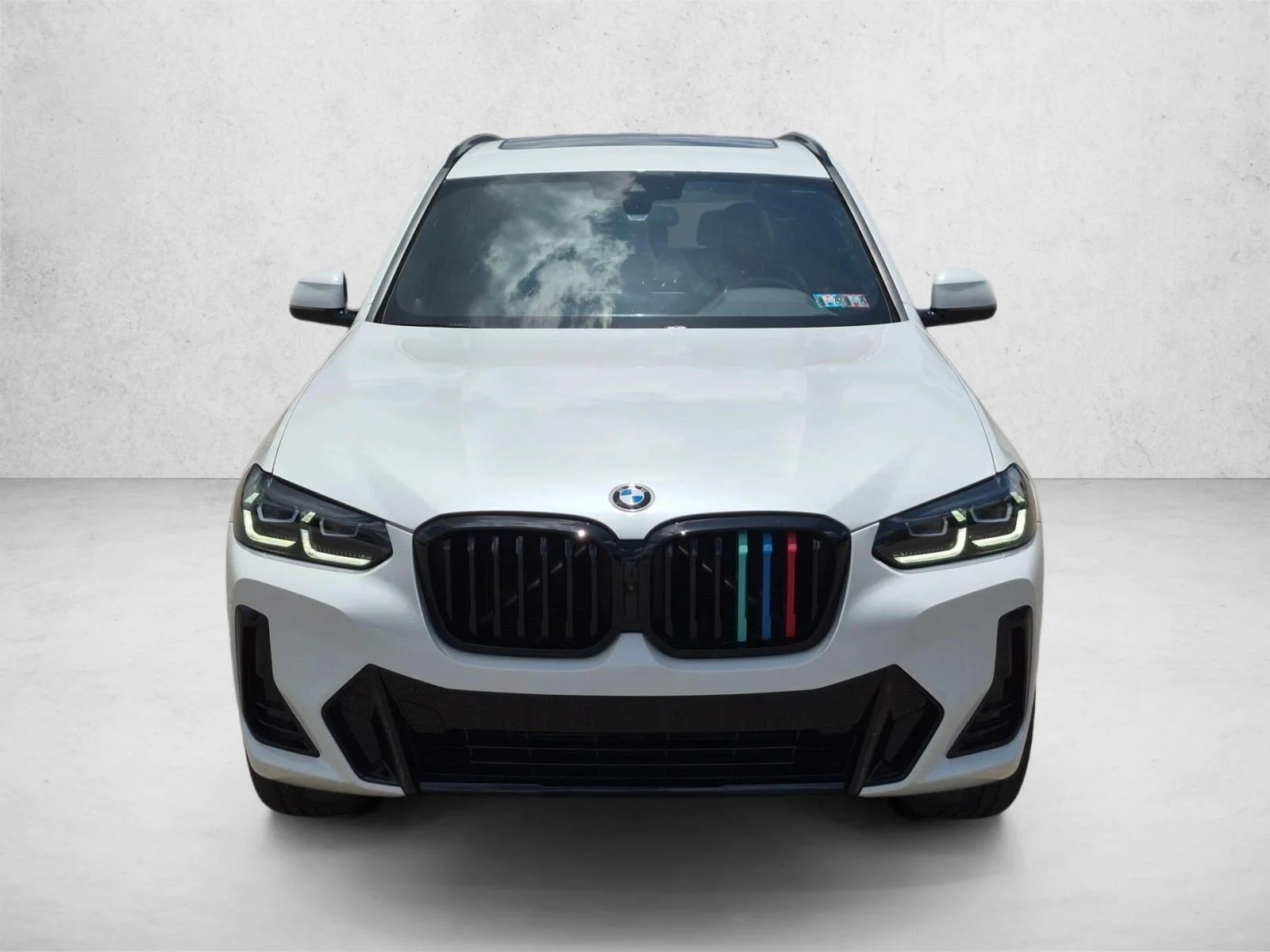 Used 2023 Mineral White Metallic BMW xDrive30i image 2
