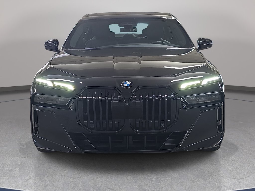 Certified Used 2023 Black Sapphire Metallic BMW 740i image 3