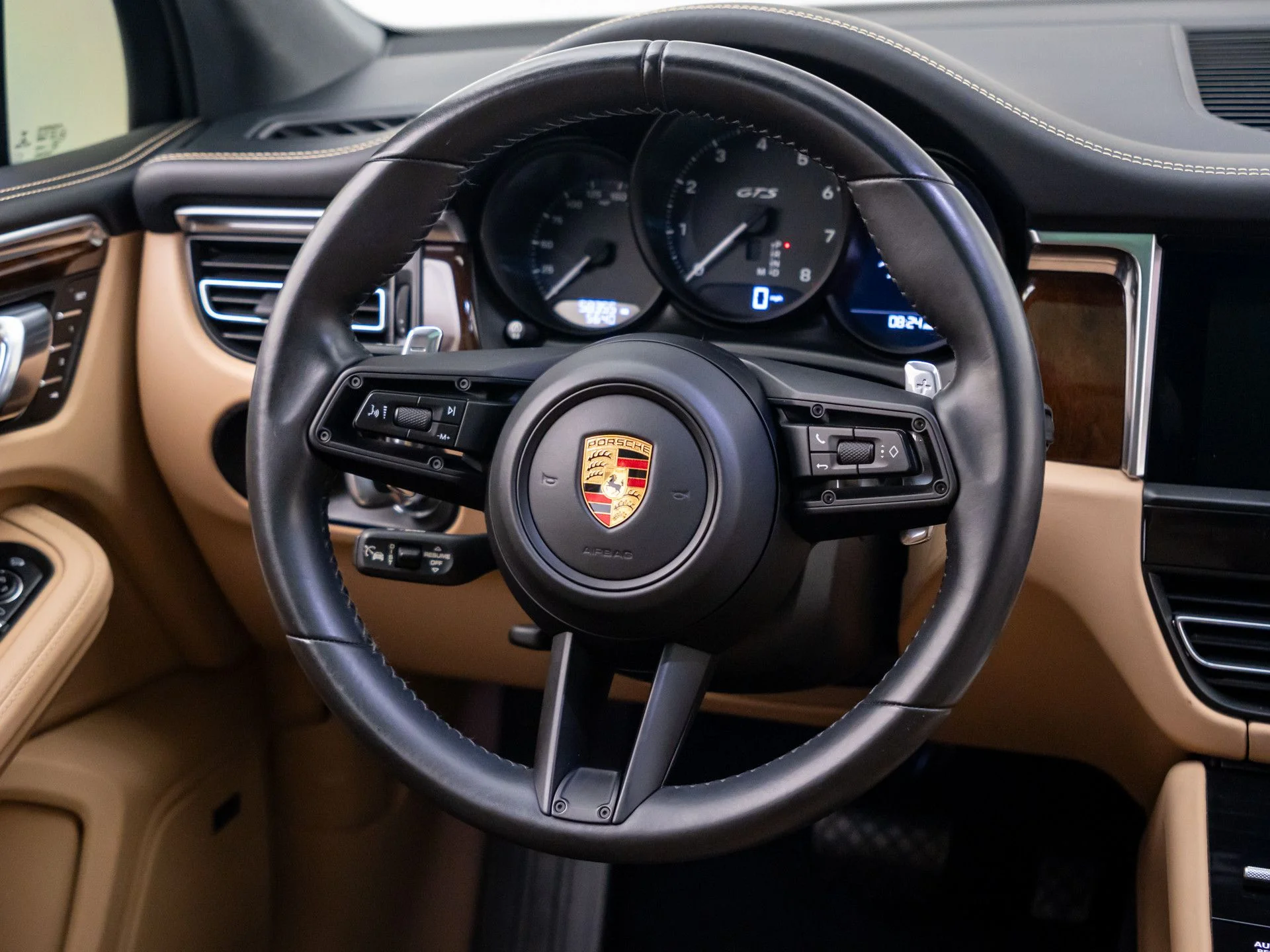 Used 2023  Porsche GTS image 12